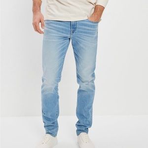 American Eagle Outfitters - AirFlex+ Athletic Fit Jean